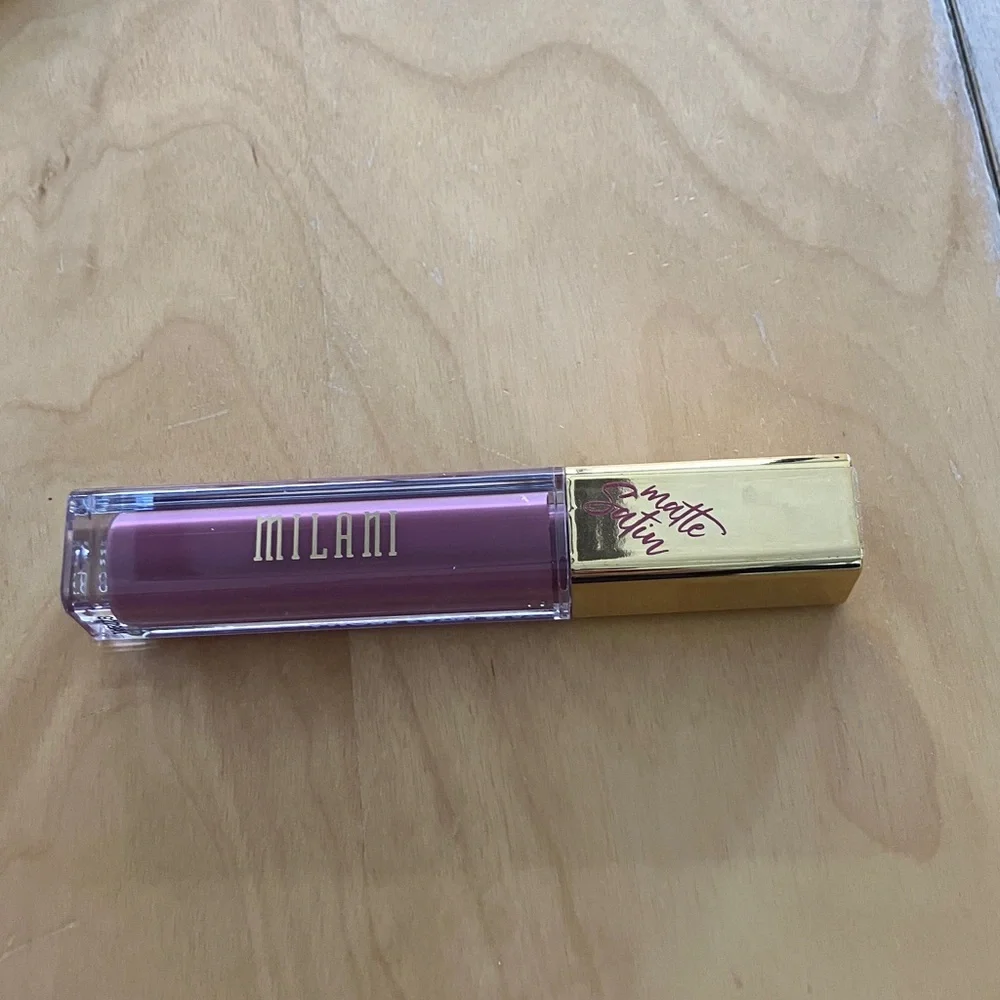 Milani Amore Creamy Liquid Lipstick in Dusty Plum Pink Color‎ 04-PLUSH-SET OF 3